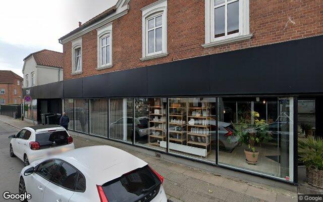 TOM K – Salon & Academy